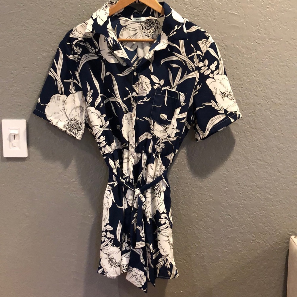 Women’s shorts/dress <romper>